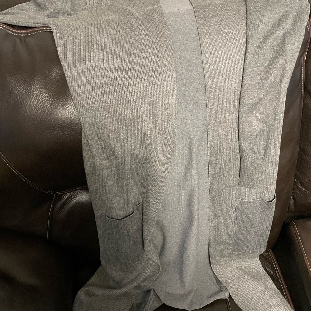 Gray Ribbed cardigan size large